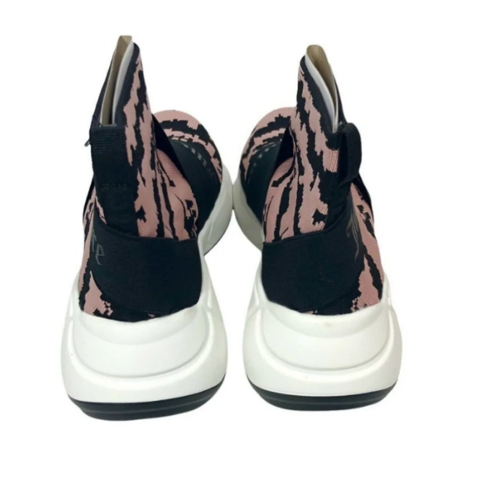 Juicy Couture Sneakers Women's US Size 8.5 Pink Tie Dye Knit Booties New In Box